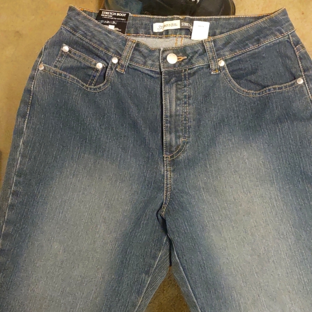 St. John's Bay women's jeans size 10 average